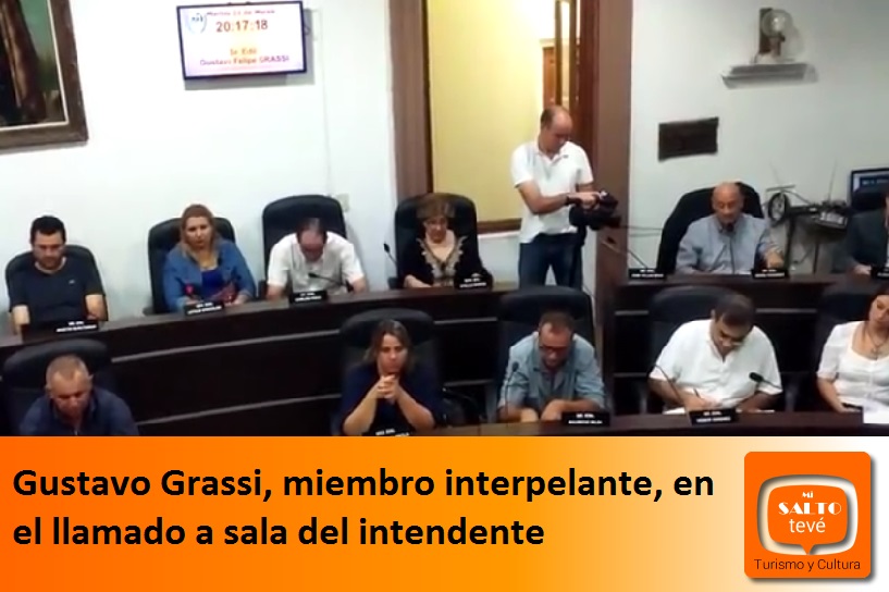 Gustavo Grassi, miembro interpelante, en el llamado a sala del intendente
