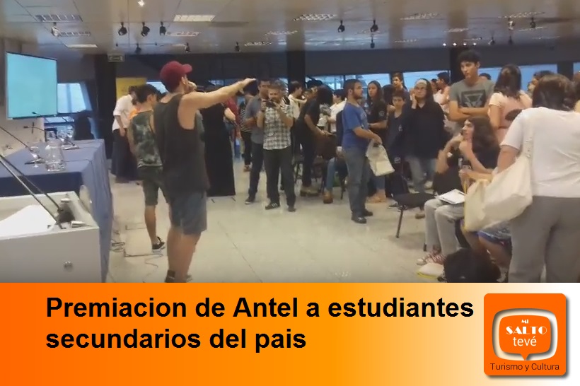 Premiacion de Antel a estudiantes secundarios del pais