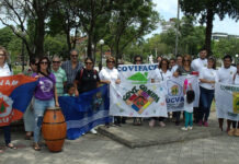 Movilización de FUCVAM en Salto denunciando atrasos en entrega de partidas