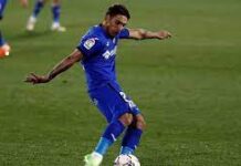 URUGUAYOS POR EL MUNDO, CORRIENDO TRAS EL BALÓN……