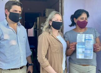 Más de 180 hogares del barrio Don Atilio de Salto regularizaron sus servicios de energía eléctrica