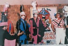 Retirada 1989 de Murga Jaque Mate Primer Premio en el carnaval Naranja