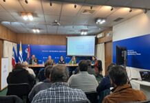 Granjeros y el gobierno discutieron sobre qué tan factible es crear el Instituto de la Granja