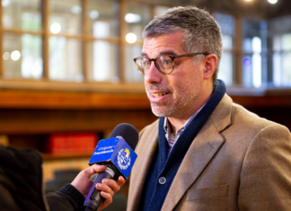 Biblioteca Nacional descentralizará acceso a textos de siglos XIX y XX mediante digitalización