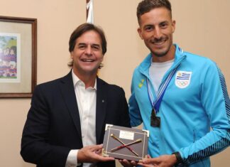 El Presidente Lacalle Pou mantuvo encuentro con el remero Felipe Klüver flamante campeón mundial