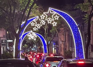 «Encendido del Árbol de Navidad y Lanzamiento del Carnaval en Salto»