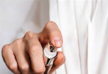 Perfumes y piel: el secreto detrás de su duración