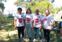 La 567 de charla con la gente en la Villa