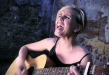 Dita Carbone entre el canto y la pintura, el arte fluye natural…