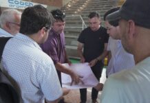 Albisu encabezó una recorrida por el Estadio Bernasconi y presentó un proyecto integral de modernización
