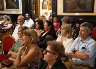 Se inauguró la muestra «El color de tus ojos» en homenaje al Mes de la Mujer