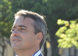 Eduardo Varela Minutti explicó por qué acompañó el presupuesto departamental de Salto: “Primero está el departamento”