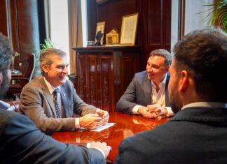 Gobierno de Salto se reunió en el BROU y avanza en financiamiento histórico con tasa récord