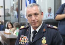 Reconocimiento al jefe de Bomberos de Salto, Matías Alsúa, en la Junta Departamental