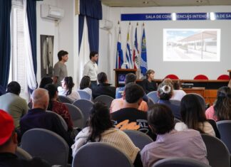 Presentaron a emprendedores y comerciantes las mejoras previstas en plaza Ayuí y Costanera Norte